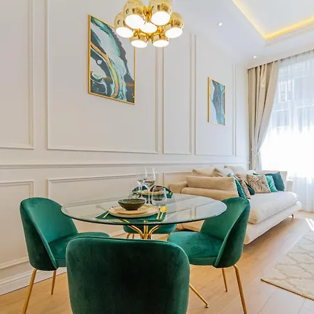 Luxury شقة *